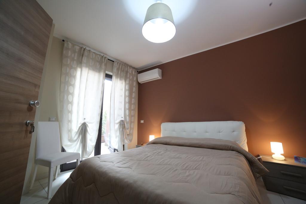 B&B Ciclopi Aci Castello Exterior photo